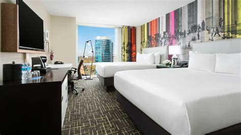 Hotel Rooms Near US Marine Corps War Memorial | Hyatt Centric Arlington