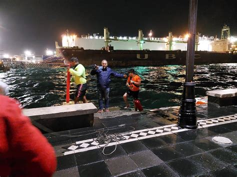 Urbis Localizan cuerpo flotando frente al malecón de Veracruz