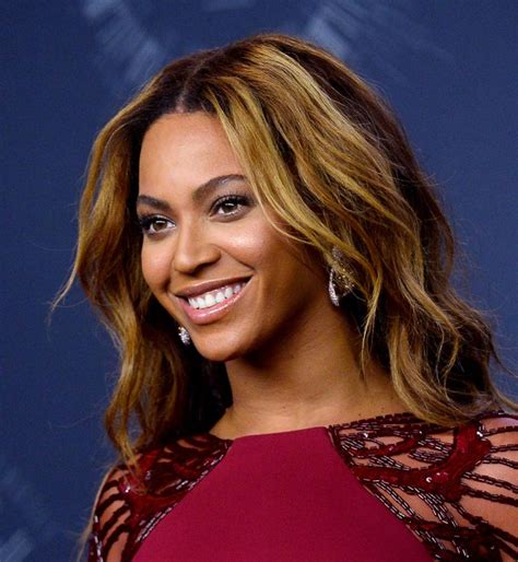 Longs cils l astuce du maquilleur de Beyoncé pour des cils XXL