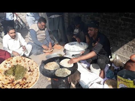 Ghulam Mustafa Son Making Saag Paratha Alu Saag Makhan Paratha Dasi