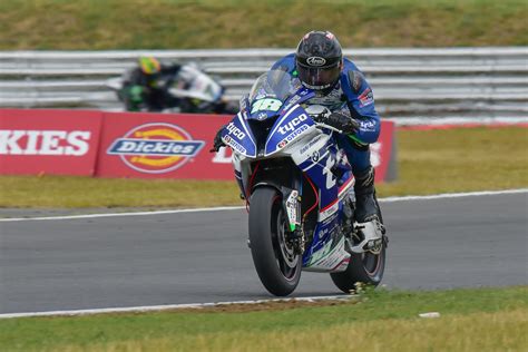 British Superbikes Friday Practice Snetterton Andy Reid Flickr