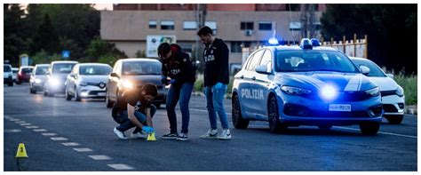 Sparatoria A Roma Morta La Donna Colpita Da Un Proiettile Vagante E