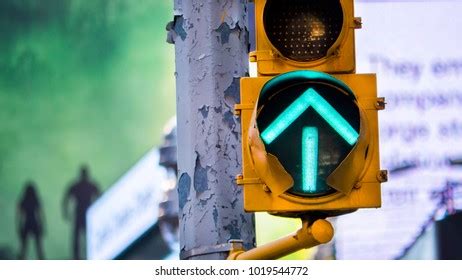 Green Traffic Light Go Arrow Stock Photo 1019544772 | Shutterstock