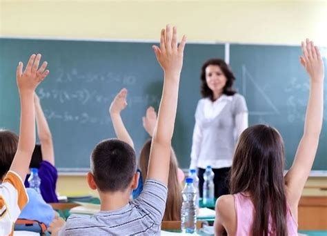 Profesorii Nu Mai Au Voie Sa Faca Meditatii Cu Elevii De La Clasa Cum