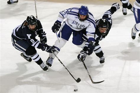 78 Canadians Playing Professional Hockey In European Leagues ...