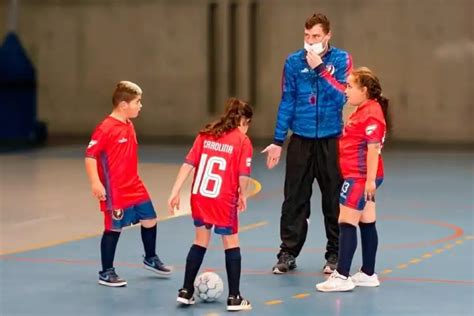 Professor Responsável Pela Criação Do Futsal - Brasileiros educam através do Futsal em Portugal - Euro Dicas