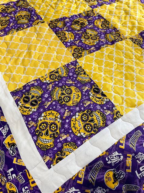 Handmade Louisiana State Quilt Size Is 60x 74 Inches Machine Quilted