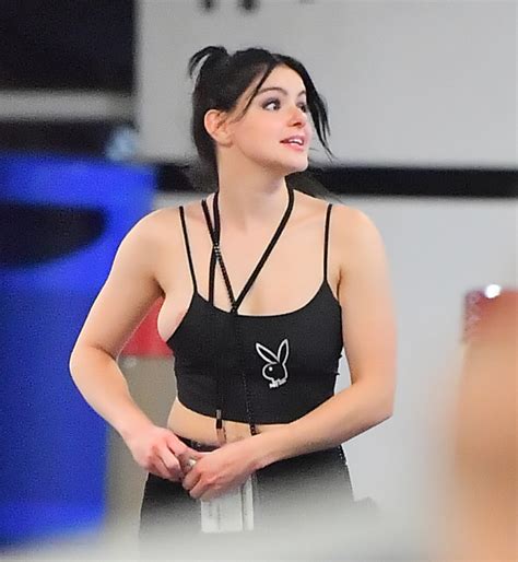 Ariel Winter Nip Slip 4 DrunkenStepFather