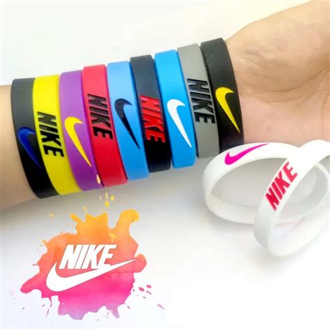 Gelang Getah Color Nike Men S Nike Sport Color Rubber Wristband