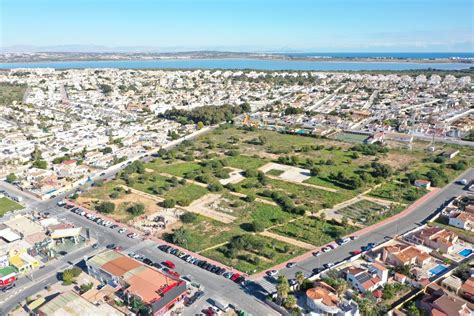 Torrevieja comienza la obra del parque de San Luis con una inversión