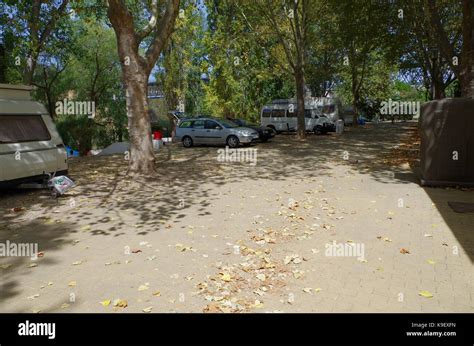 Parque De Campismo E Caravanismo De Constancia Portugal