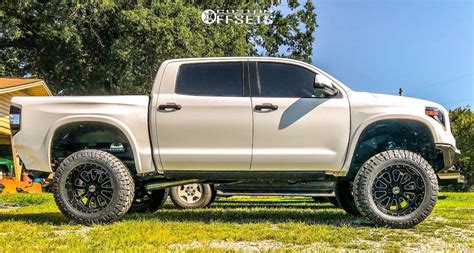 2018 Toyota Tundra With 22x12 44 XF Forged Xfx 302 And 38 13 5R22