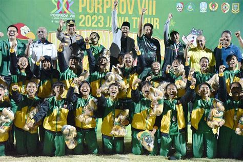 Tim Sepak Bola Putri Sidoarjo Sabet Medali Emas Porprov Jatim VIII 2023