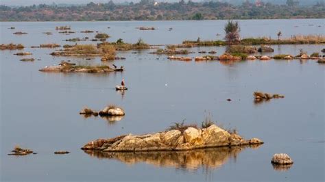 Karnataka Farmers Protest Overnight Against Release Of Cauvery Water