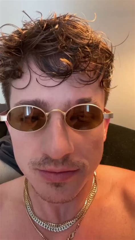 Charlie Puth Updates On Twitter Instagram Charlie Puth Via