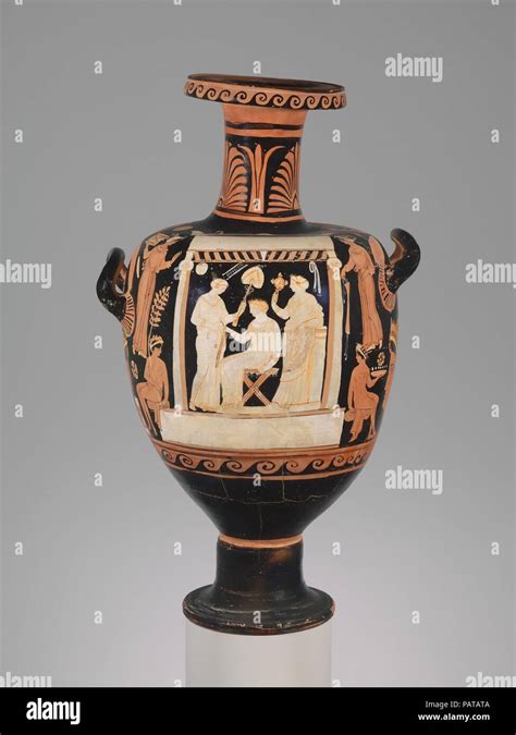 Ancient Greek Vase Women Hi Res Stock Photography And Images Alamy