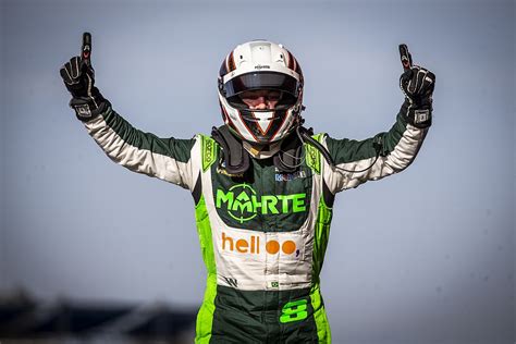 Neugebauer Pr Ximo De Completar Corridas Na Porsche Cup