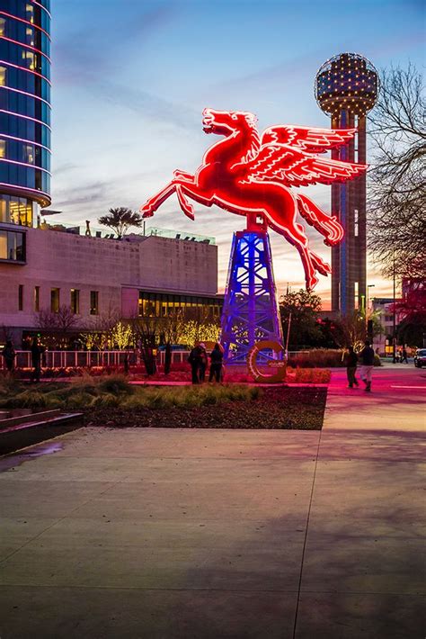 Public Art Pegasus Omni Hotel Plaza Aia Dallas Dallas