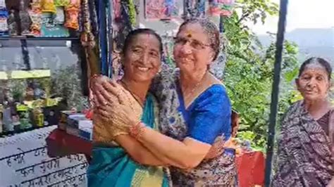 When Pm Modis Sister Met Cm Yogis Sister During Uttarakhand Trip