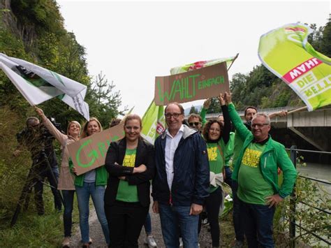 Gr Ne Bei Wahlkampf Zur Ck In Der Zukunft Nationalratswahl Vol