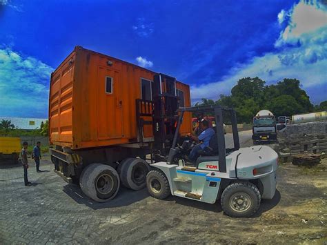 Ekspedisi Container Surabaya Mataram