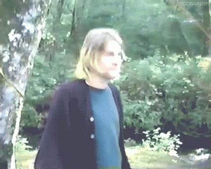 Kurt Cobain Kurt Cobain Hi Discover Share GIFs Nirvana Kurt