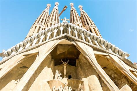 Oferta Tour Guiado Del Park G Ell Y La Sagrada Familia En Barcelona