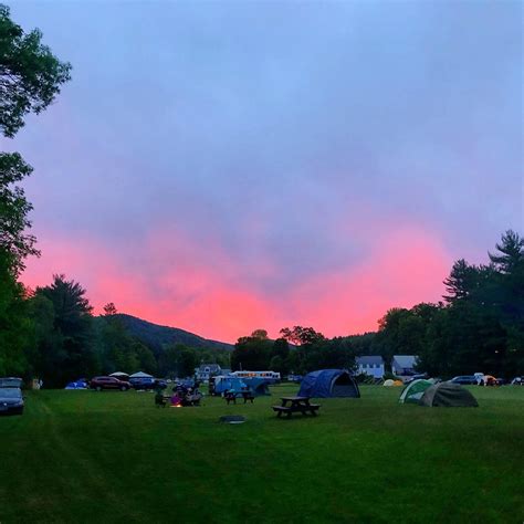 Barn Door Hostel And Campground Rumney New Hampshire White Mountains