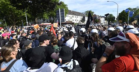 Nema Ka Sukobi Demonstranata I Policije Tokom Konvencije