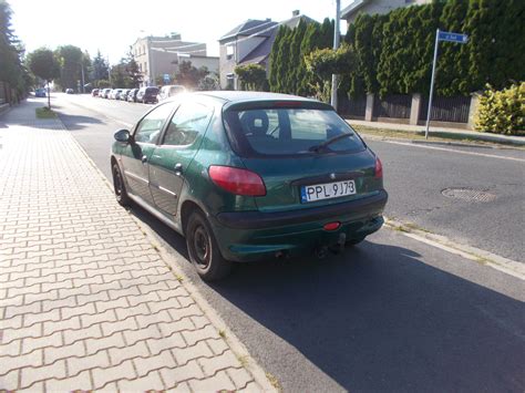 PEUGEOT 206 na cześći 1 1 BENZYNA 5 DRZWI kolor zielony Ostrów