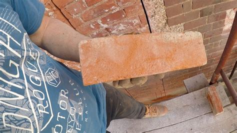 Cleaning And Reusing Bricks That Are 100 Years Old HOW TO YouTube