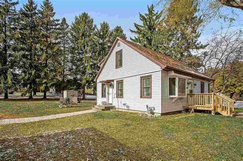 Plymouth St New Holstein Wi Mls Redfin