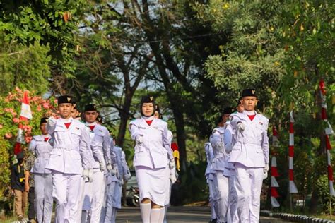 Kapolres Tegal Menjadi Inspektur Upacara Penurunan Bendera Merah Putih