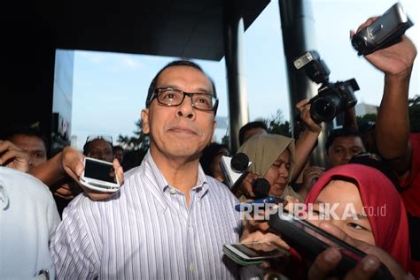 KPK Sita Rumah Emirsyah Satar Di Pondok Indah Republika Online