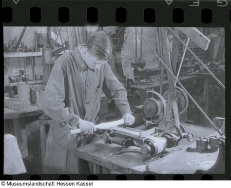 Foto Holzblasinstrumentenbauer Gustav Mollenhauer In Kassel