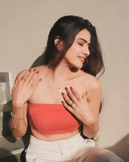 Diksha Pawar Looking Too Hot In These Photos