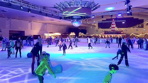 Eisbahn In Emder Schon Mehr Als Besucher Bei Eiszeit In Der