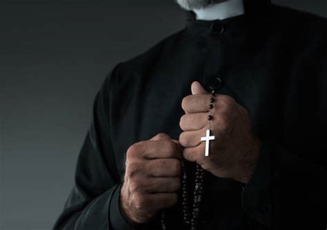 500 Free Priest And Religion Images Pixabay