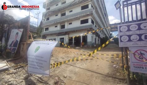 Pengerjaan Proyek Terowongan Terkandung Lahan Di RS Islam Sementara