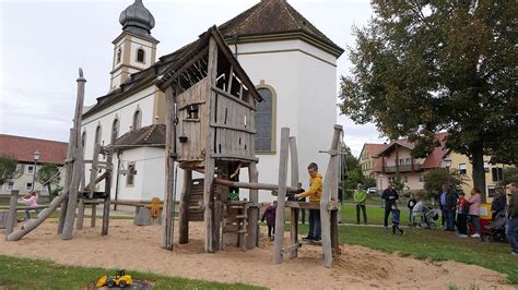 Vier neugestaltete Spielplätze in Wonfurt und Dampfach erfreuen