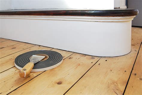 Sealing Gap Between Skirting And Floor Easy Step By Step Guide