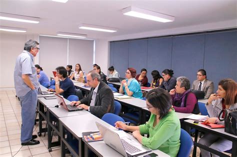 Profesores UAA Reciben Constante Capacitación Mediante Cursos de