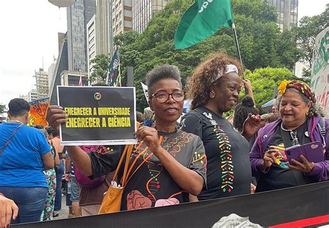 Marcha da Consciência Negra em SP denuncia violência policial Geral