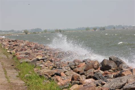 Windy And Smoky Skyspy Photos Images Video