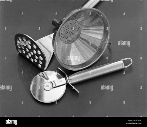 Strumenti Per La Cucina Foto E Immagini Stock In Bianco E Nero Alamy