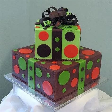 retro birthday cakes