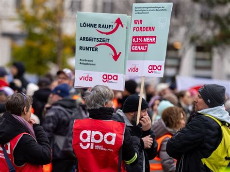 Einigung bei KV Verhandlungen 4 Prozent mehr Gehalt für