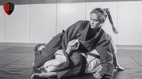 Empowering Women In Knoxville Gain Confidence With Brazilian Jiu Jitsu Training — Seymour Bjj