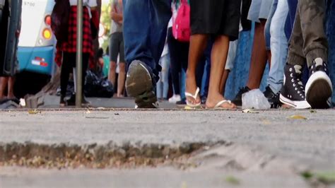 Briga entre alunas dentro de escola estadual é registrada em Rio Claro