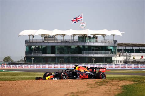 Verstappen Sets Opening Pace At Silverstone Pitpass